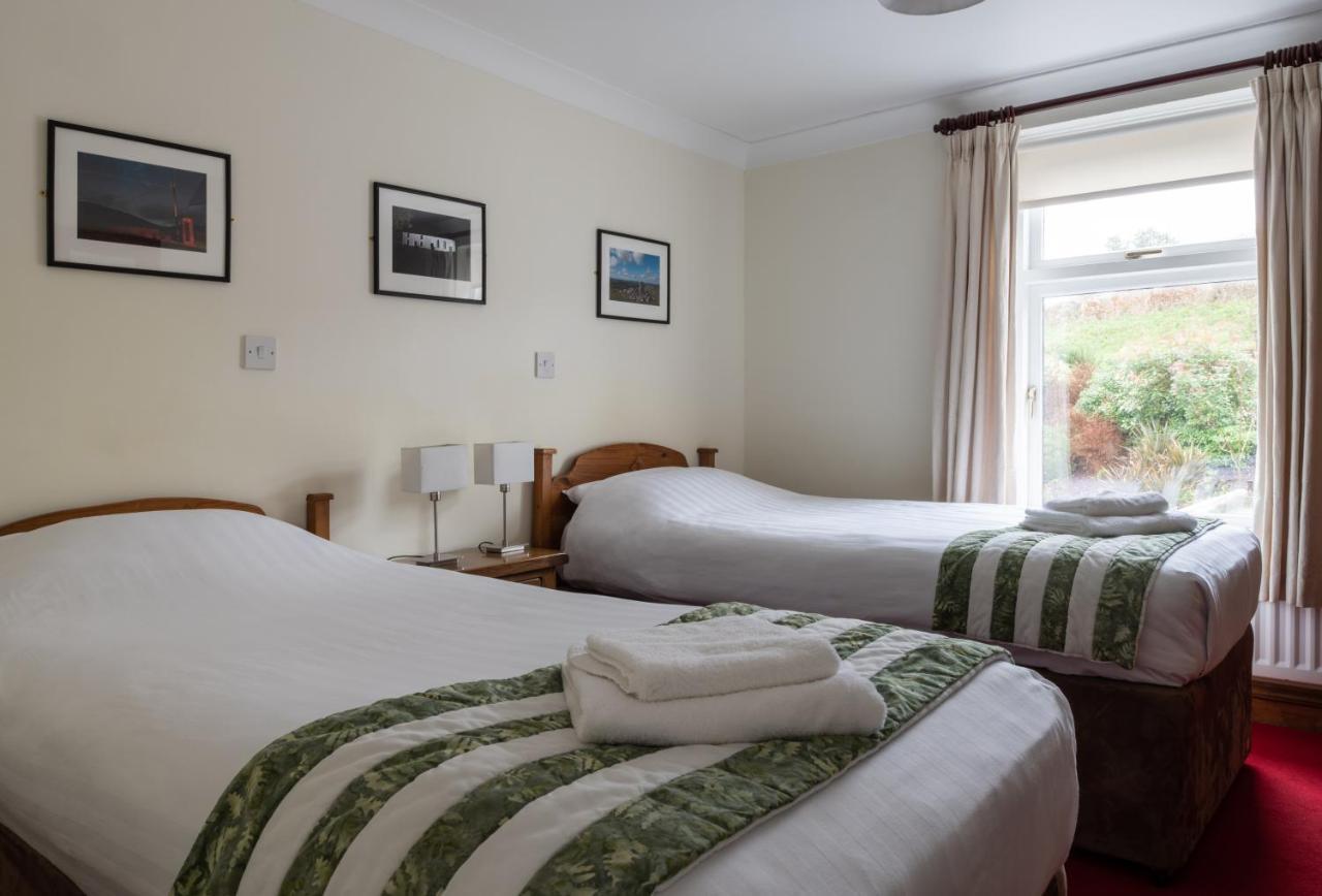 Y Talbot Hotel Tregaron Екстериор снимка